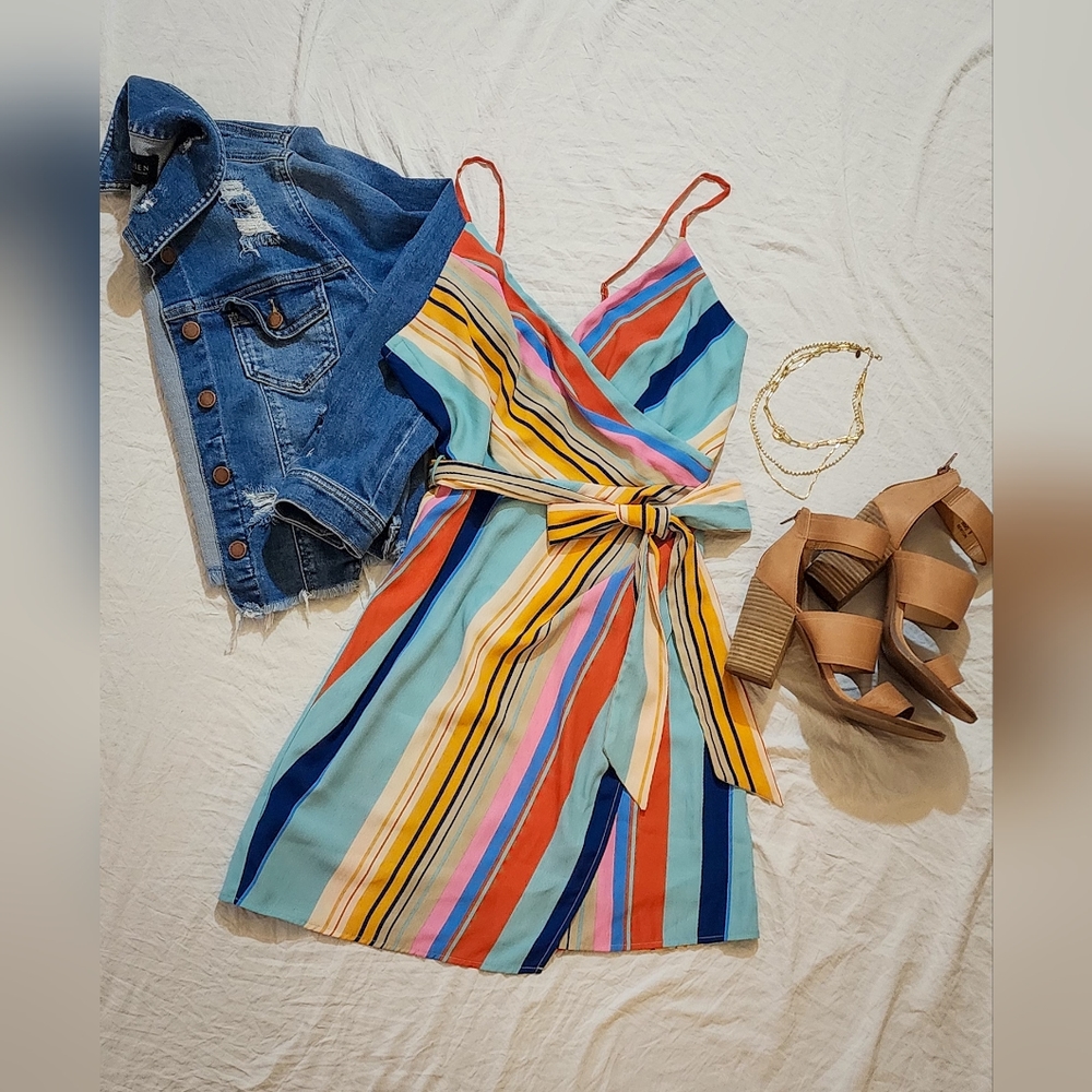 Bright fun summer dress Size M